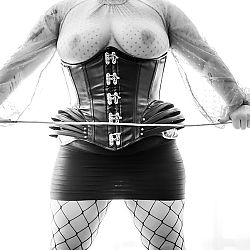 Switcherin Ella Bizarr - Foto Nr. 14